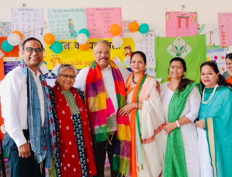 Deepak Sharma (centre) with the team at Udaan Ki Paathshala